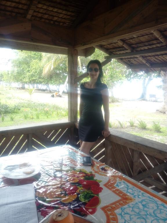 Dolphin View Beach Hotel Ndoma Luaran gambar